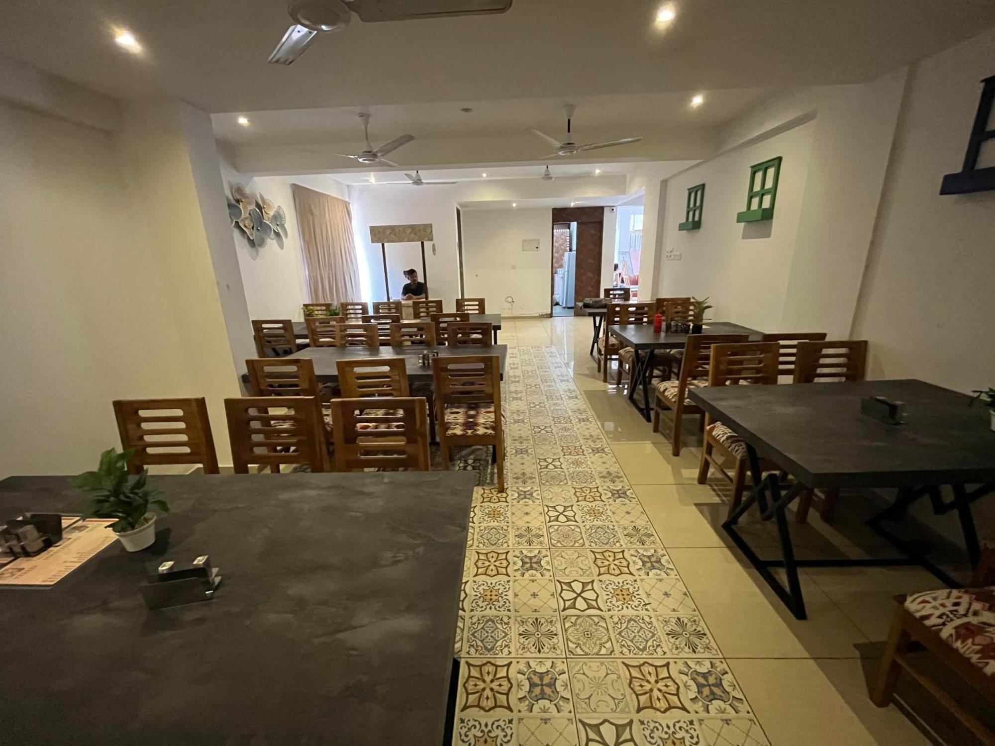 Goa Stay Hotel Calangute Zewnętrze zdjęcie