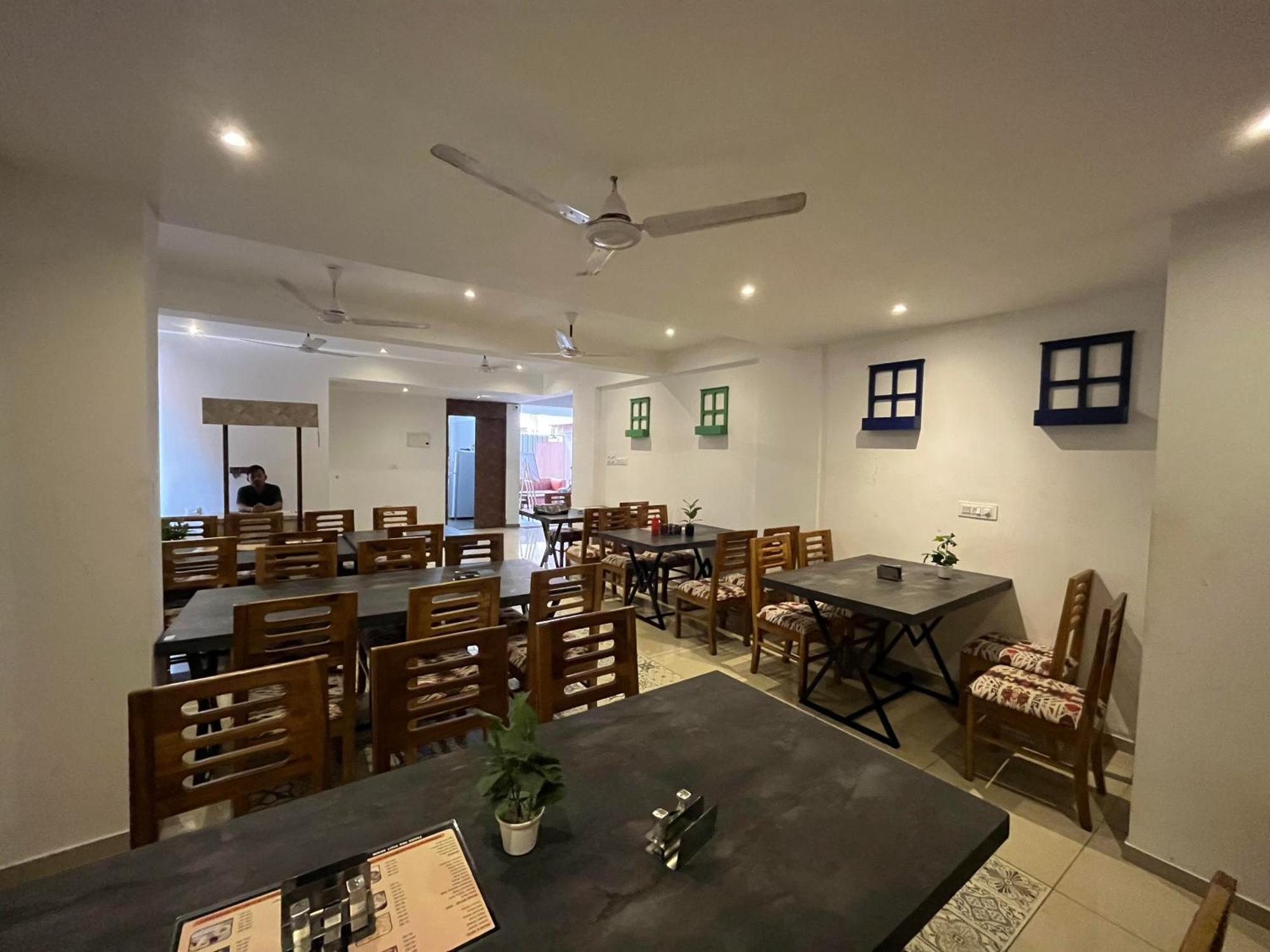 Goa Stay Hotel Calangute Zewnętrze zdjęcie