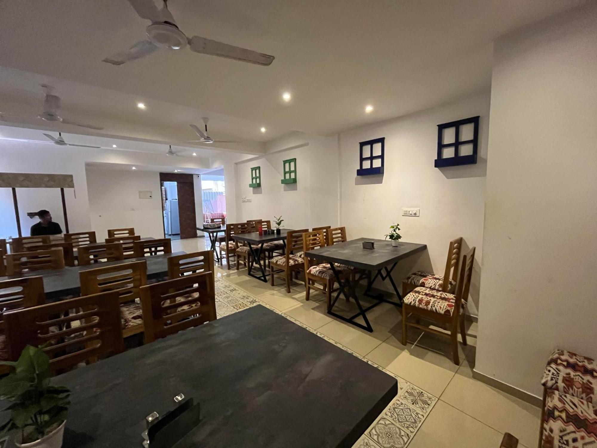 Goa Stay Hotel Calangute Zewnętrze zdjęcie